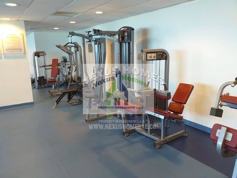 14 Large Studio Apt with Balcony  Gym  Pool & Parking