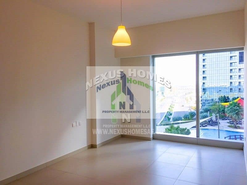7 No leasing Commission! Large 2 BR Apt With Balcony