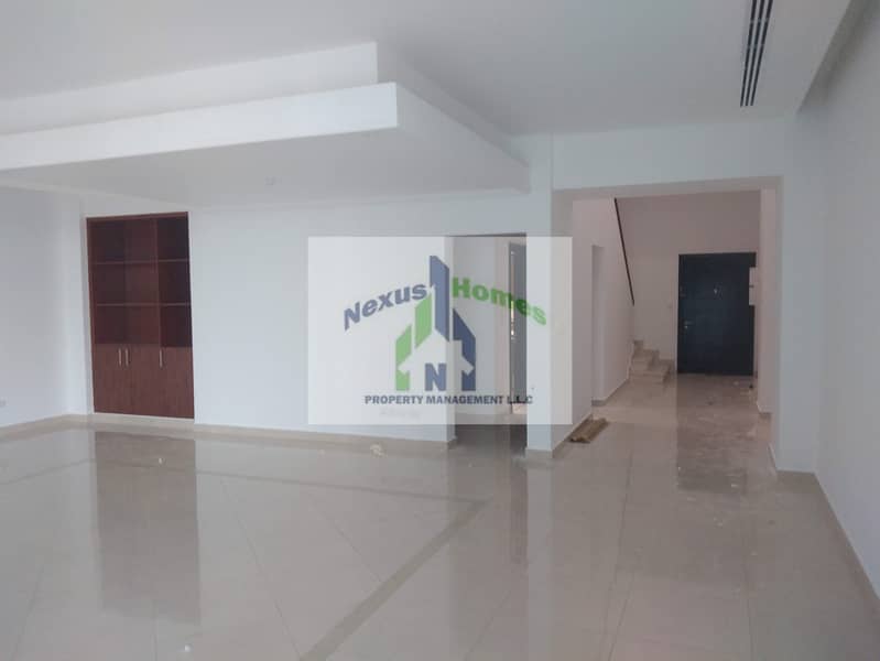 14 No Commission - Huge and luxurious 4 BHK