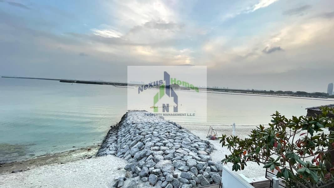 Beach Front 5 BEDS Villa in Al Reem Island