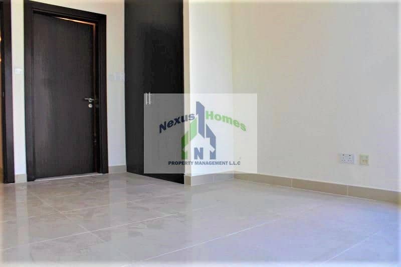 4 2BR Apt with Sea Views in Sigma Towers City of Lights Reem Island