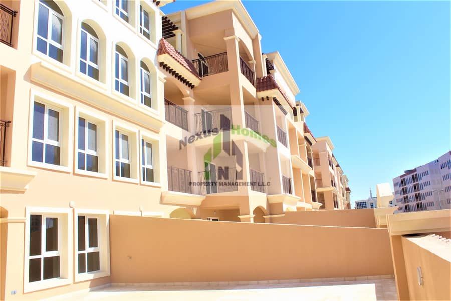 Stunning Two BR Apartment with Parking in Rawdah