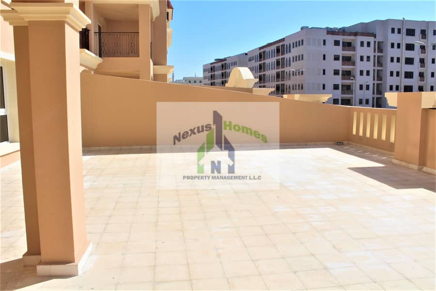 4 Stunning Two BR Apartment with Parking in Rawdah