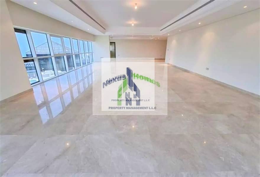 5 Massive 4 BR Penthouse Sea View with Full Facilities
