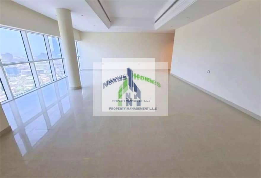 12 Massive 4 BR Penthouse Sea View with Full Facilities