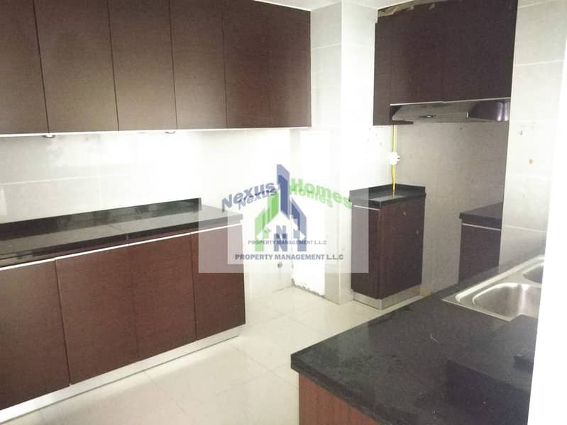 8 Well Maintained 3 BHK Beautiful View Perfect  Home