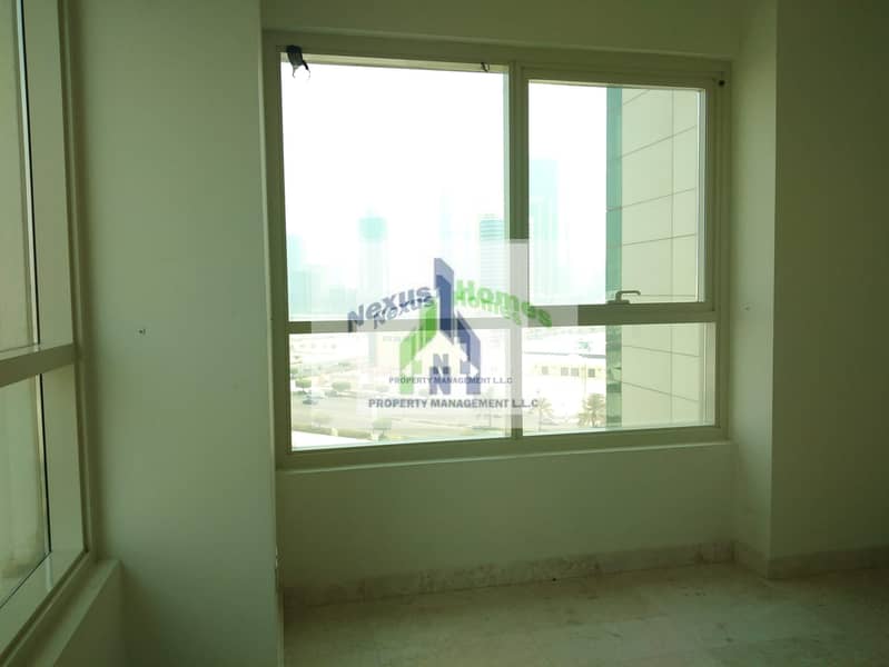 21 Well Maintained 3 BHK Beautiful View Perfect  Home