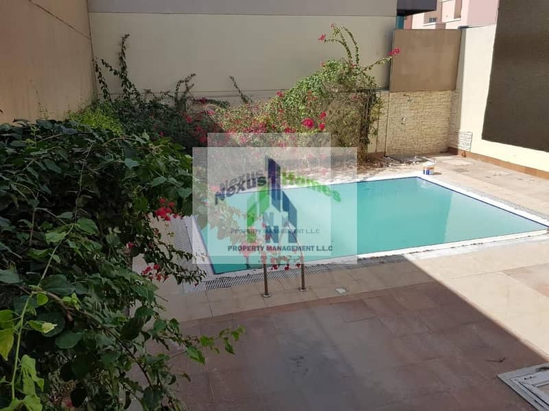 3 Luxurious 6 Bed Villa | Inside Pool