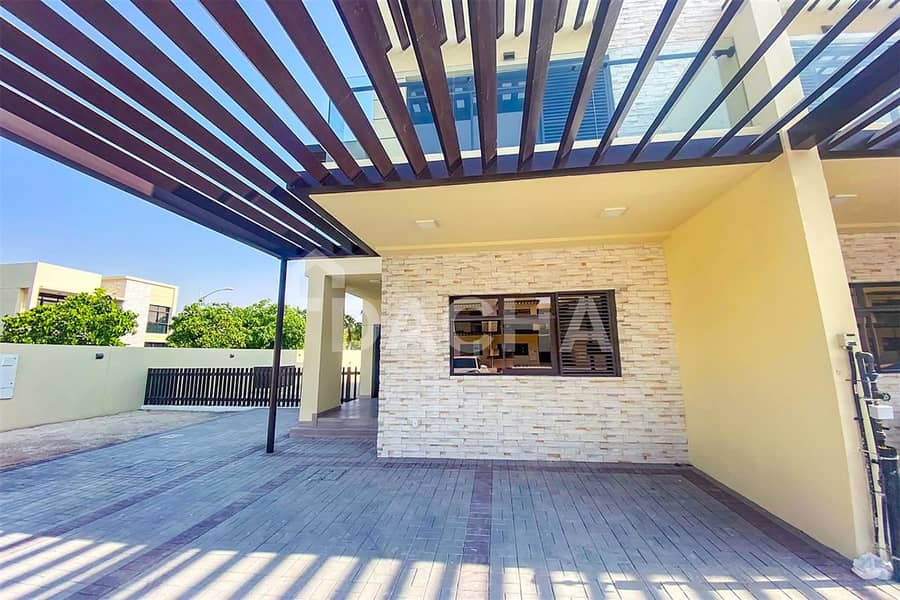 位于达马克山庄,银色温泉别墅区 4 卧室的联排别墅 3075000 AED - 8078492 位于达马克山庄,银色温泉别墅区 4 卧室的联排别墅 3075000 AED - 8078492