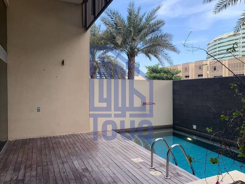 Private Pool | Full Canal View | 3 Parking Slots