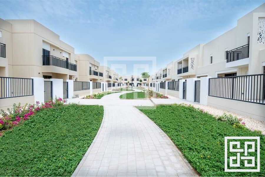 2 Superb Townhouses in Fantastic Location