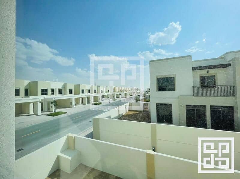 18 Exclusive | Type 4 Superb Townhouses | 4BR +M