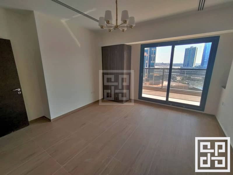 8 Brand New | Furnished 2 Bed | Downtown
