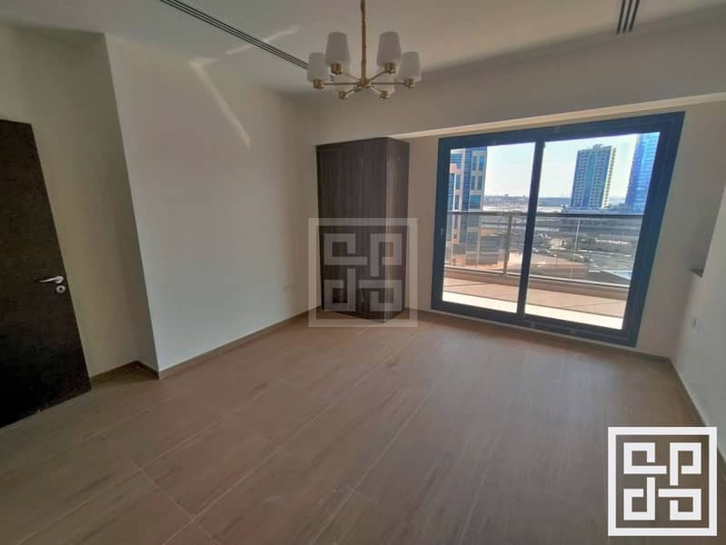 16 Brand New | Furnished 3BR | Full Burj Khalifa View