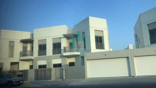 5 Bedroom Villa for Rent in Umm Suqeim, Dubai - Y8CaF8aA1SzNQFGlZiZncNsZTVMGqmXmOewEfCNobBc=_plaintext_638334591773836164. jpg