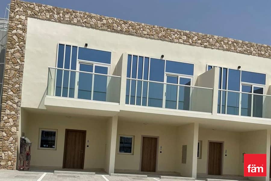 Таунхаус в Дубайлэнд,Рукан,Рукан 3, 2 cпальни, 100000 AED - 8080155 Таунхаус в Дубайлэнд,Рукан,Рукан 3, 2 cпальни, 100000 AED - 8080155