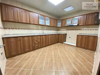 Super Spacious 1-Bedroom Hall Gorgeous Separate Kitchen Private Balcony