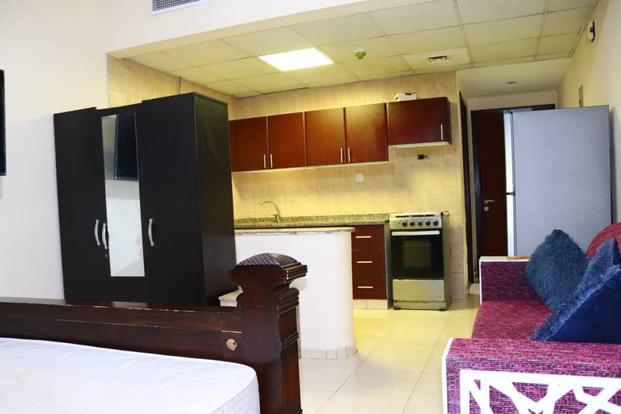 READY TO MOVE FULLY FURNISHED CHILLER AC STUDIO APARTMENT MONTHLY PAYMENT NEAR DUBAI BORDER