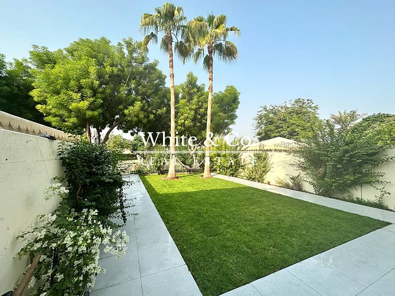 Newly Renovated | Beautiful | Lake View Newly Renovated | Beautiful | Lake View