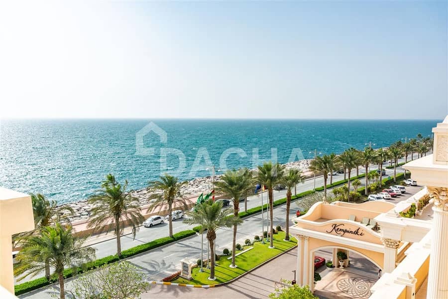 Luxury 2 BED / Sea Views / Move In Now Luxury 2 BED / Sea Views / Move In Now