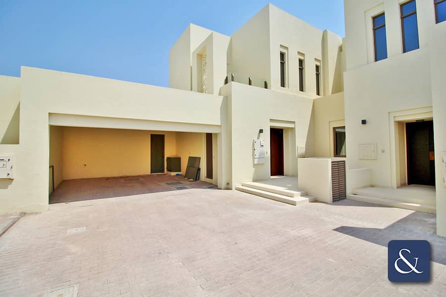 Large Corner | 4830 SqFt | Type B | 3 Bed Large Corner | 4830 SqFt | Type B | 3 Bed
