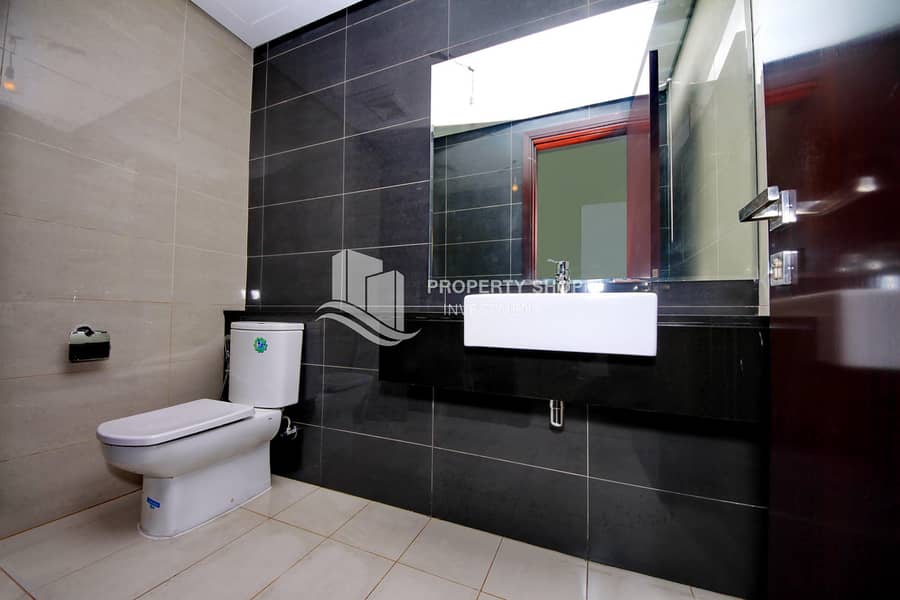 4 2-br-aprtment-abu-dhabi-al-reem-island-marina-square-mag-5-residences-powder-room. JPG