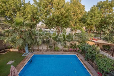 Exclusive | Single Row | Private Pool Exclusive | Single Row | Private Pool
