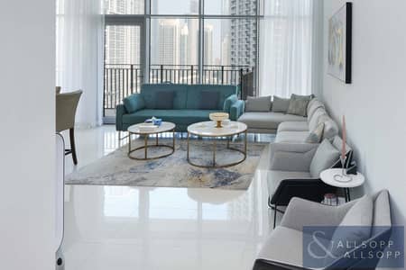 2 Bedroom Apartment for Rent in Downtown Dubai, Dubai - Living Area