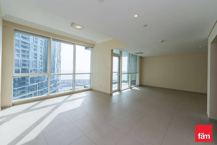 Vacant | Sea View | Direct Access To The Beach Vacant | Sea View | Direct Access To The Beach
