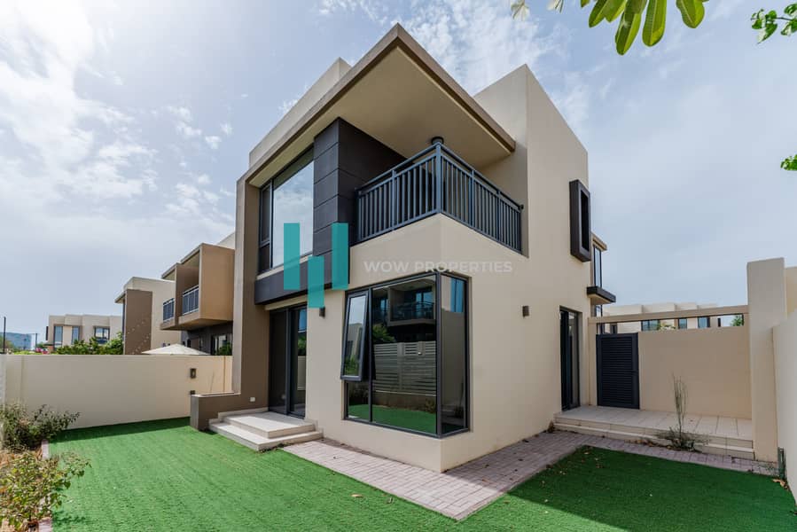 Motivated Seller | 4 BR Townhouse | Corner Unit Motivated Seller | 4 BR Townhouse | Corner Unit