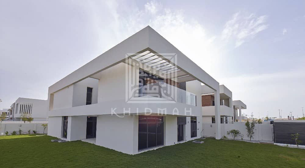 Modern twist 4-BR Villa with world-class leisure amenities in West Yas for sale.