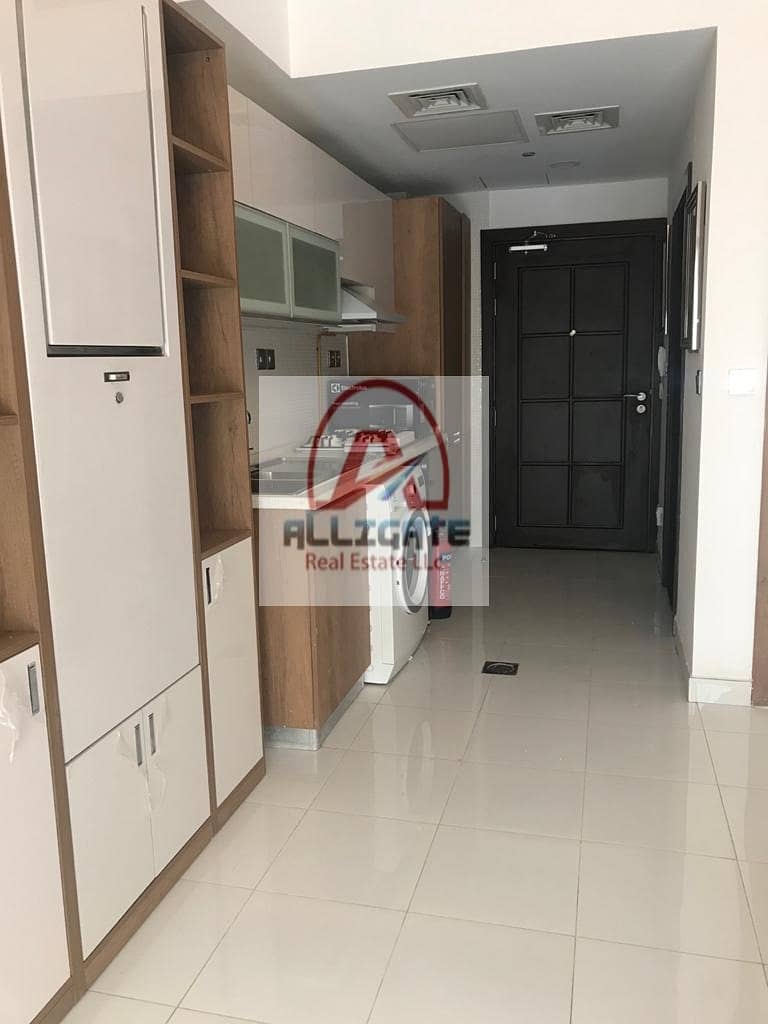 9 Genuine Deal| Fully Furnished Studio| Ac Free | Close to metro