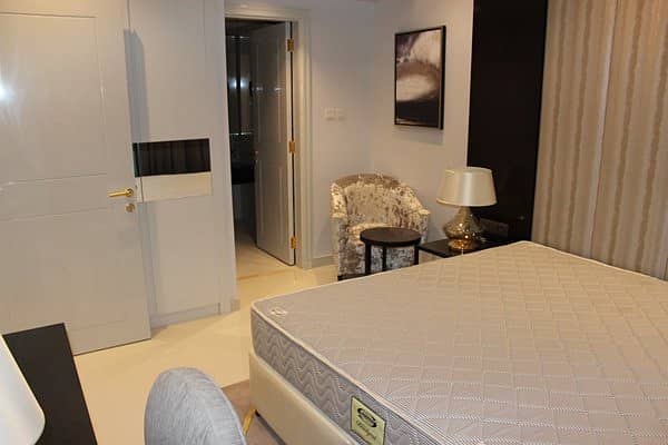5 BEAUTIFULL  FURNISHED 1 BED FOR RENT IN DOWN TOWN UPPER CREST