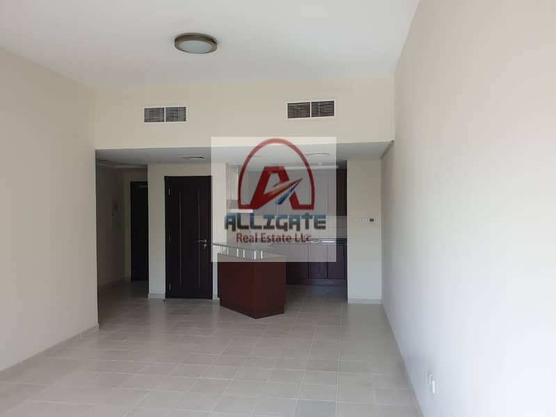 4 Front of metro station 1 BHK For Rent