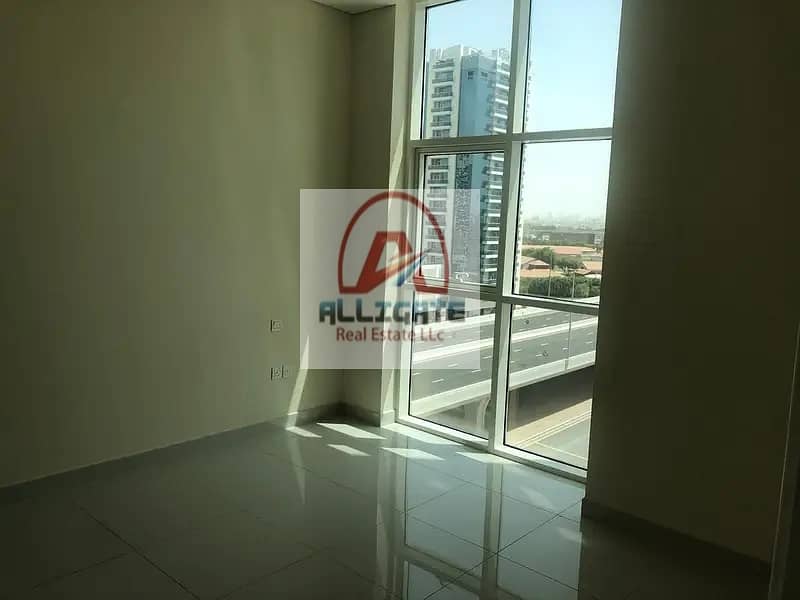 3 phenomenal furnished 1-bhk avl in Park Central Business Bay