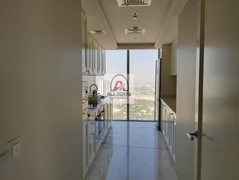 11 Skycollection |4bed+maid |Full Burj and Fountain