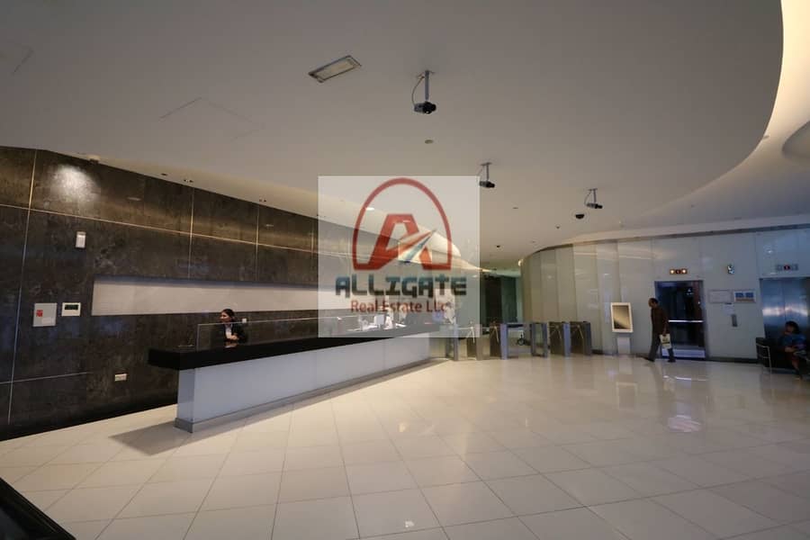 7 FULLY FURNISHED OFFICE WITH LAKE VIEW IN BUSINESS BAY