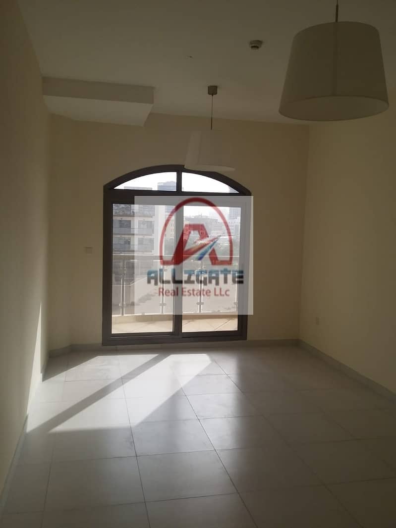 5 1 BEDROOM WITH STUDY ROOM| WITH BALCONY|55000/-AED