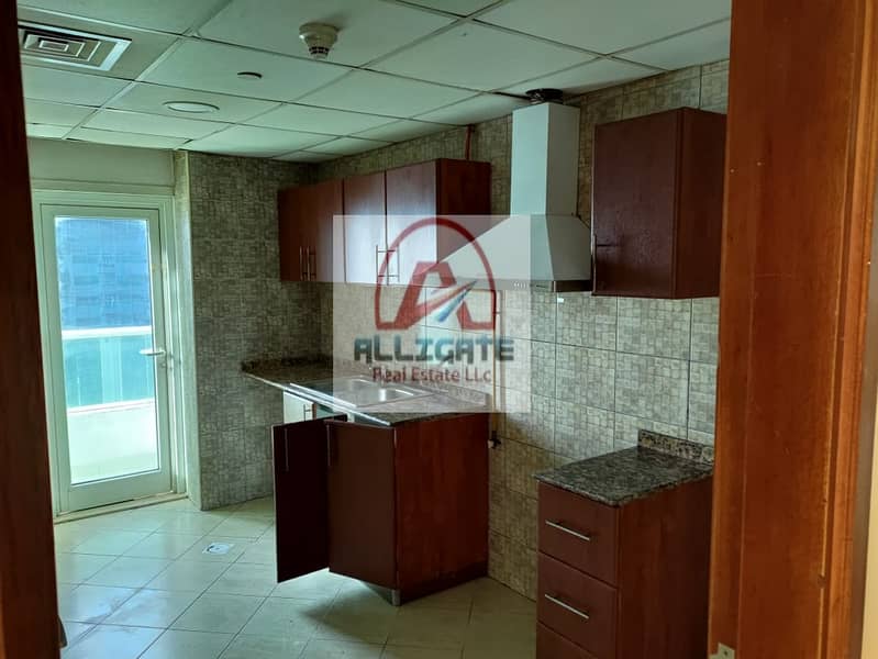 22 MH-2 BEDROOM IN MARINA PINNACLE  TOWER WITH BALCONY FOR RENT.