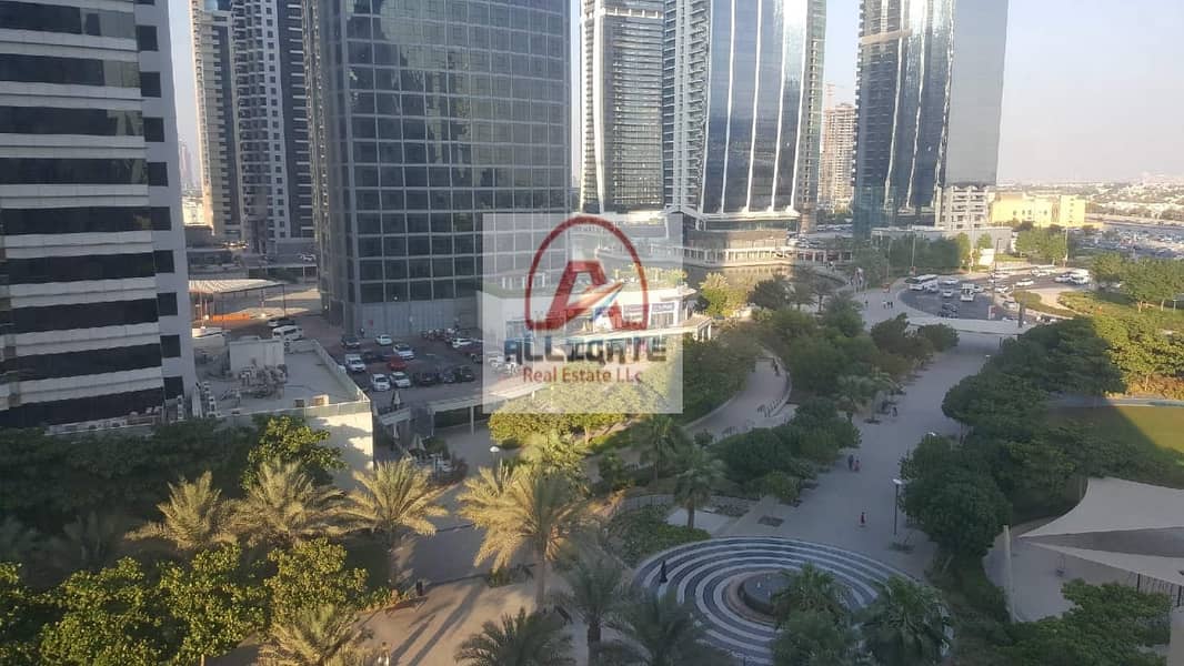 10 EYE - CATCHING  SIGHT OF 1 BED - ROOM  WITH BALCONY  FOR SALE IN JUMEIRAH LAKE TOWERS WITH BEAUTIFUL PARK  AND ROAD VIEW
