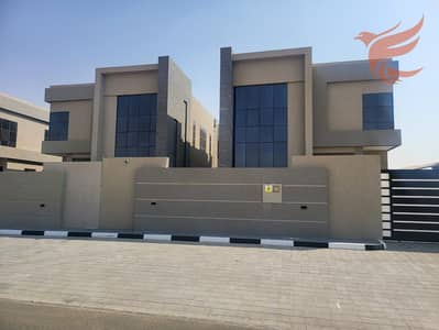 FREEHOLD VILLAS FOR SALE IN UAQ ONLY FOR 1,650,000 WITH FREE TITLE LEAD AND FEWA CONNECTION
