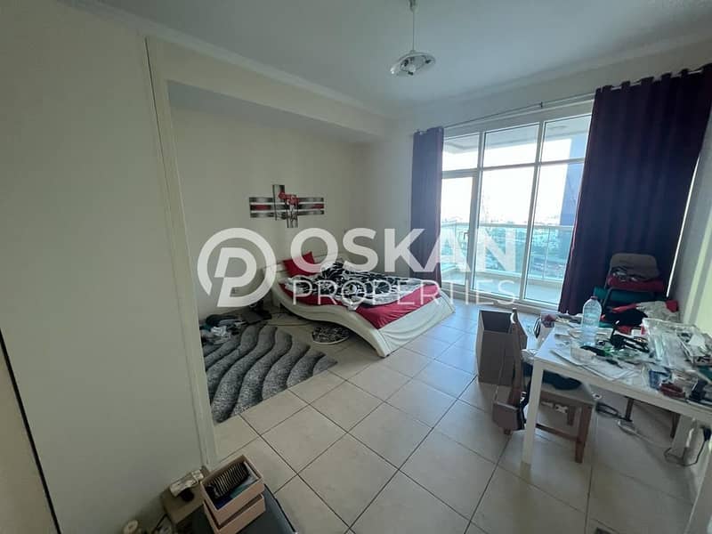 SPACIOUS | CLOSE TO METRO | FULLY FURNISHED