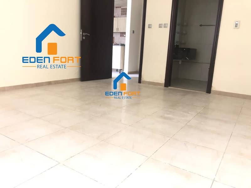 10 Chiller Free-Great Deal-1BHK-Unfurnished-Hamza Tower-DSC