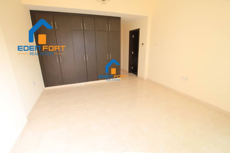 8 Nice Layout Unfurnished 3 Bedroom Apartment . . .
