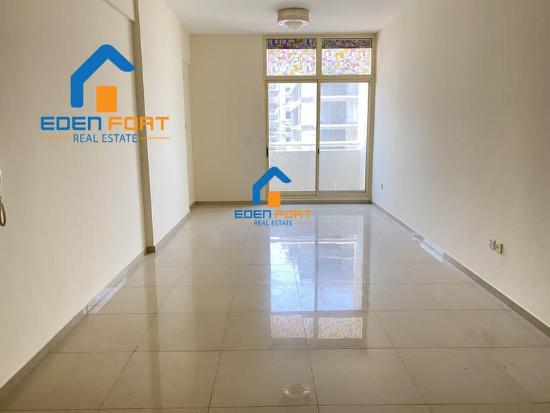 6 Huge One Bedroom Vacant Apartment For Sale