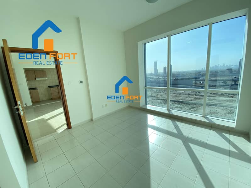 6 Hot Deal One Bedroom Unfurnished Apartment