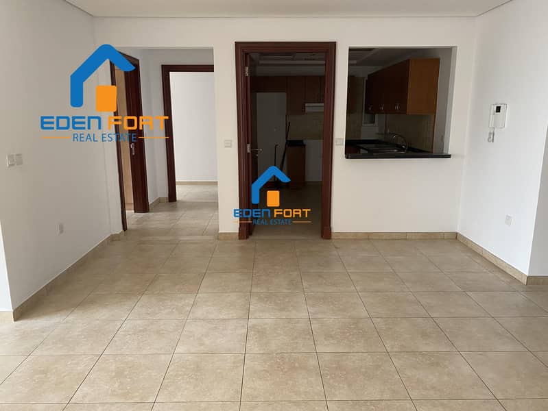 4 Spacious Two Bedroom Apartment With Golf View