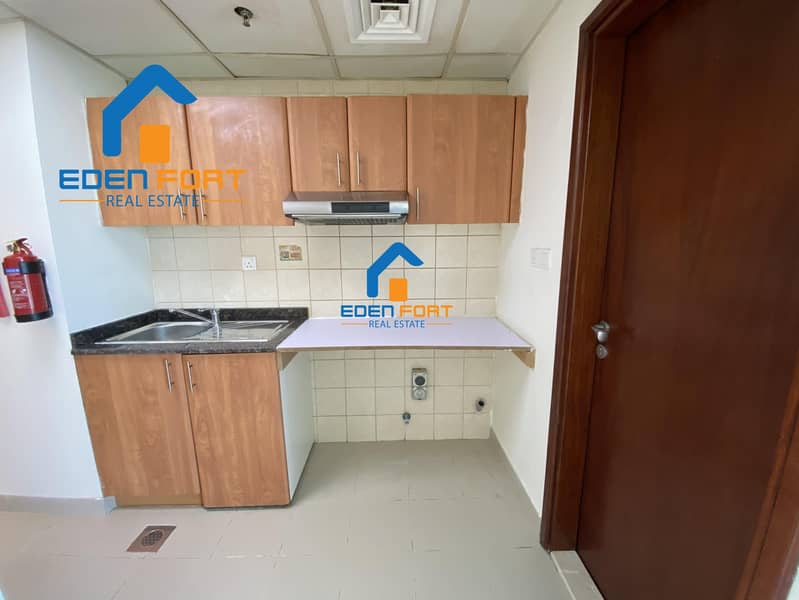 4 Spacious Unfurnished Studio Apartment For Rent