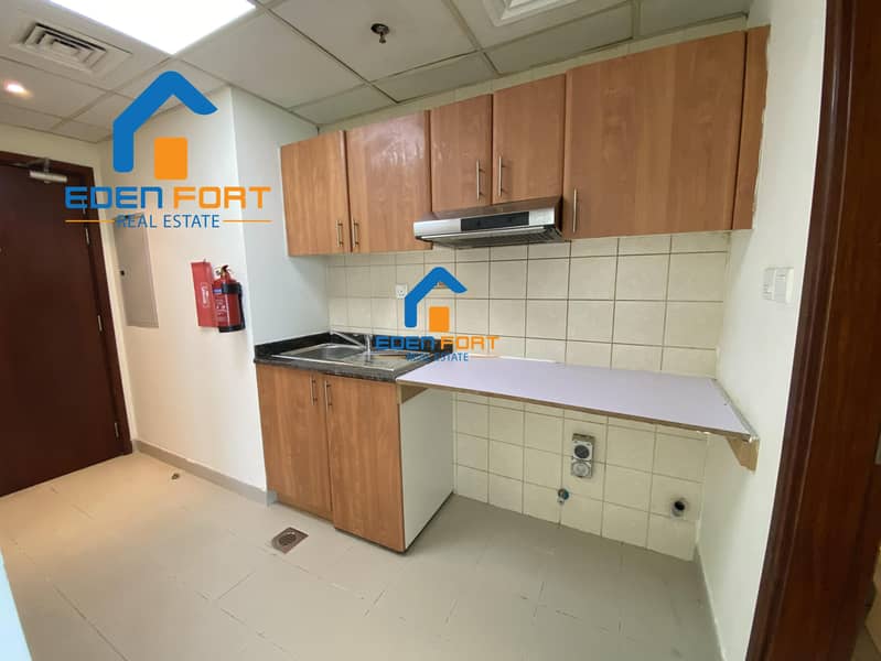 5 Spacious Unfurnished Studio Apartment For Rent