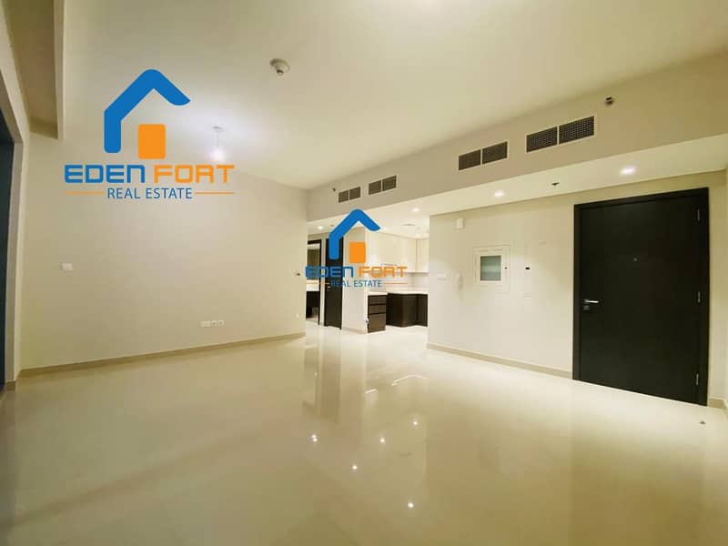 Chiller Free - 1 BHK for Rent with Laundry Room in Harbour Views . . .